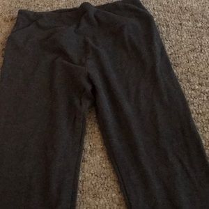 xsm bottom rt leg slight discolor